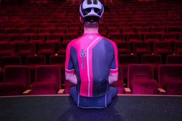 Het2Wielerhuis het theater in